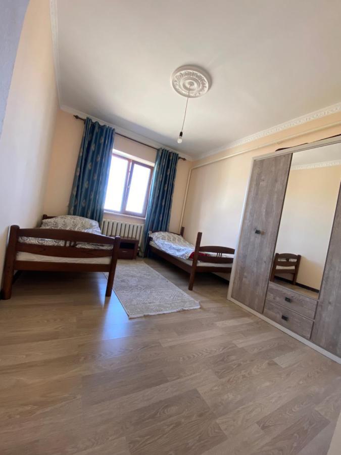 Hotel Maksat House Tossor Exterior foto